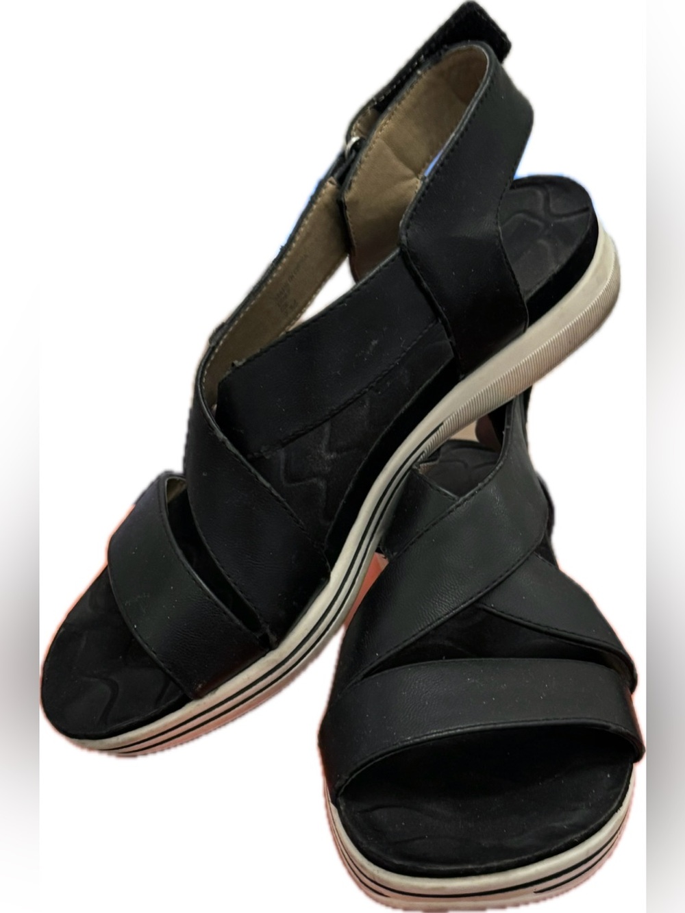 Adrienne Vittadini Black Crisscross Low Platform Comfort Sandals